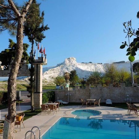 Hotel Hal-Tur باموكاليه المظهر الخارجي الصورة