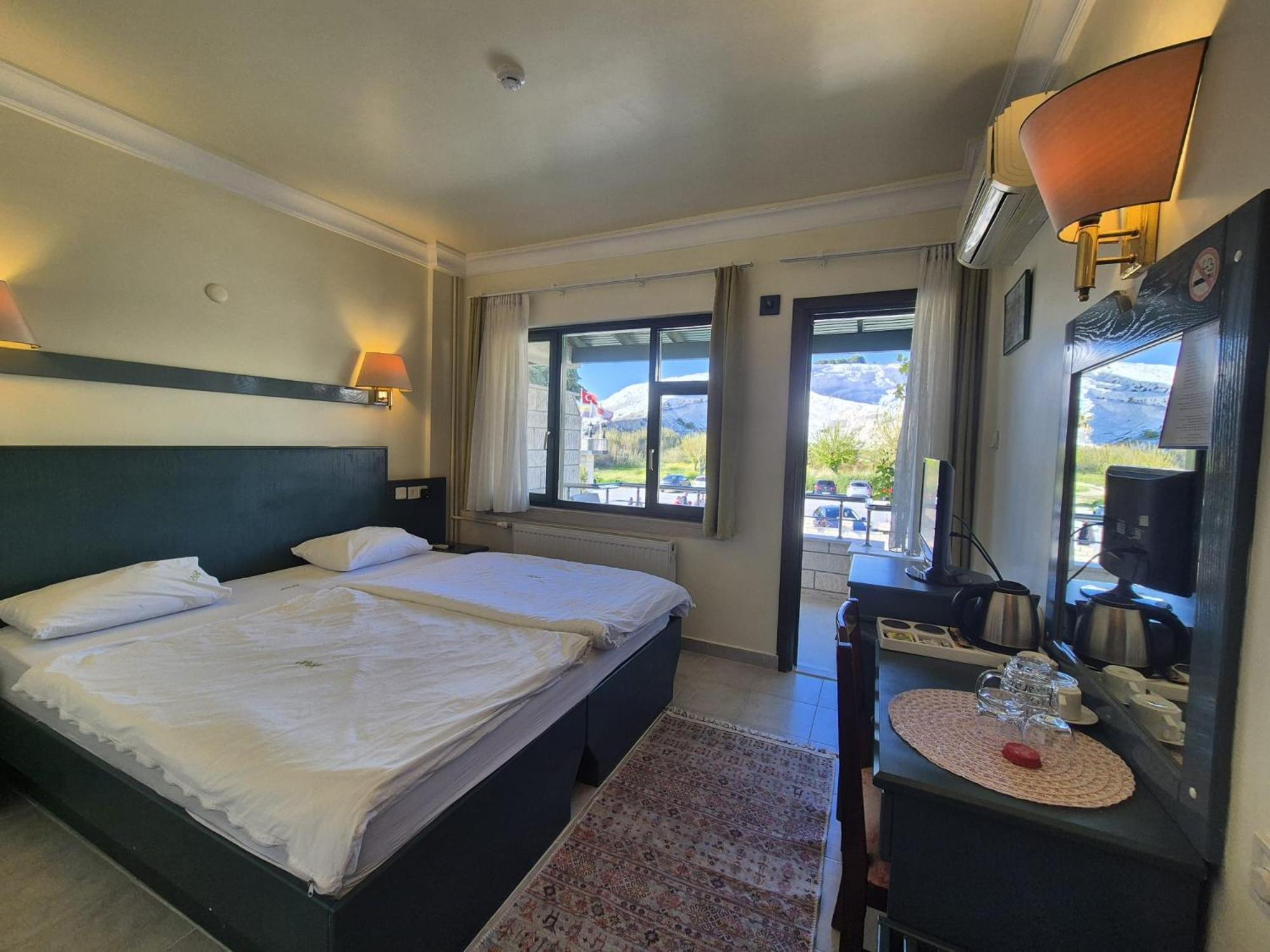 Hotel Hal-Tur باموكاليه المظهر الخارجي الصورة